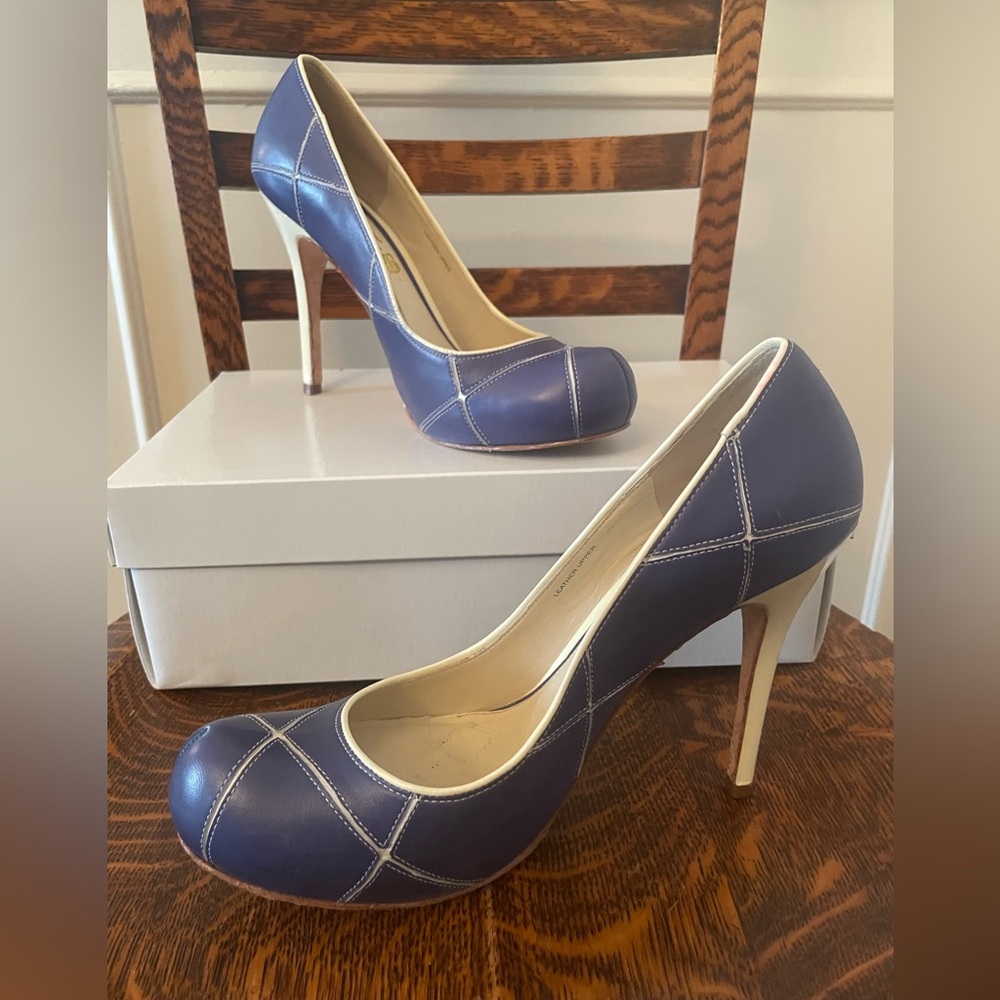 L.A.M.B. Sapphire Blue and Ivory Leather Pumps